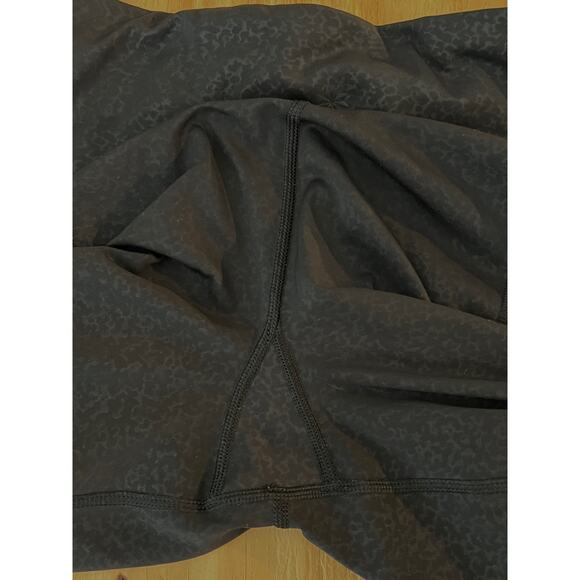 Athleta Black Ultimate Stash Pocket Embossed 7/8 Tight Side/Waist Pocket Size XS - Picture 8 of 16